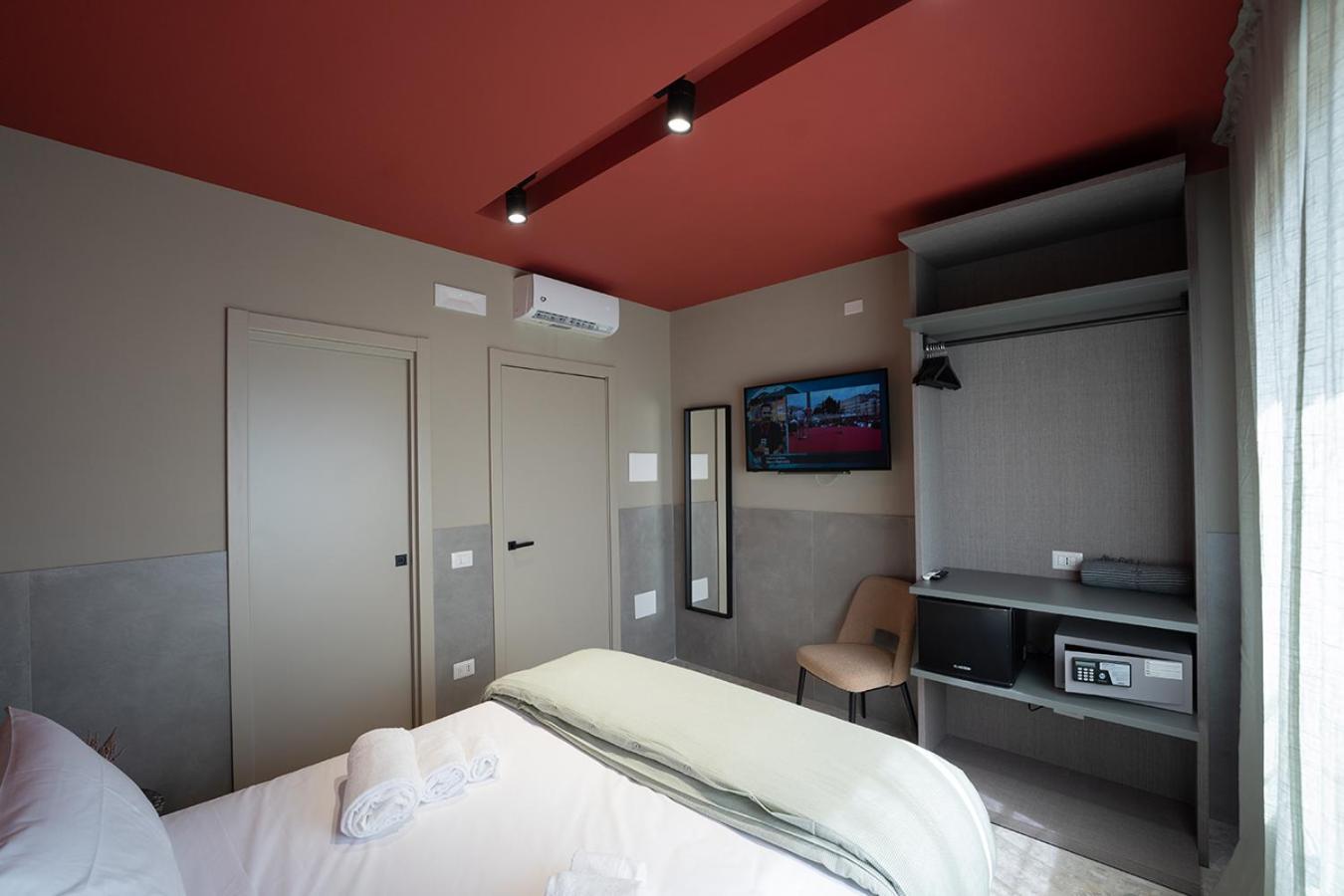 Mia Suites Porto Nápoles Exterior foto